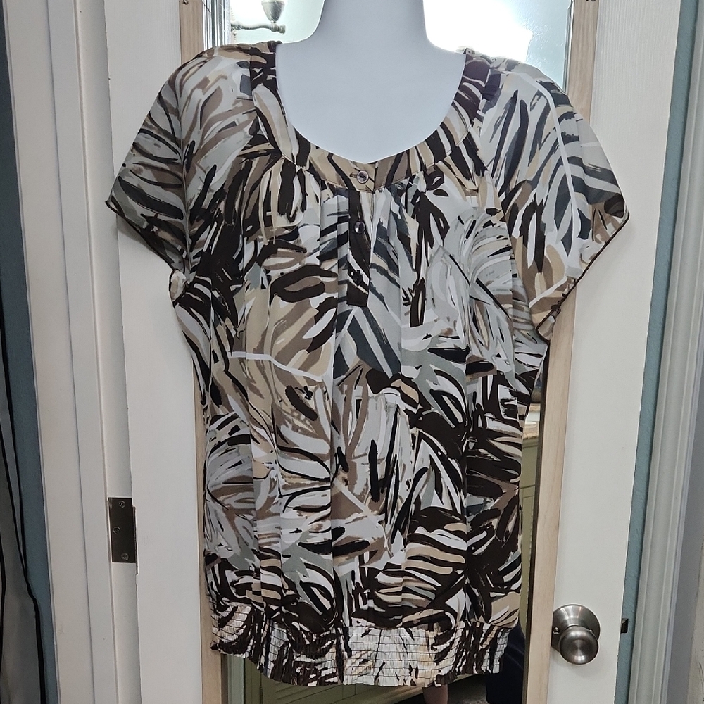 Women's Abstract Print Top